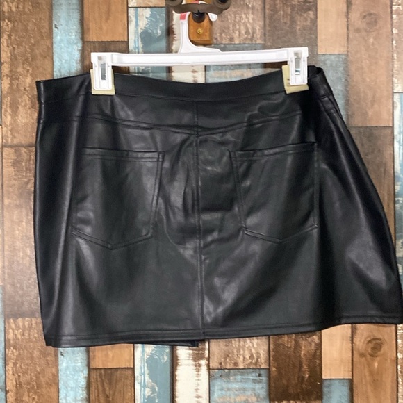 Future Collective black cross front button skirt - Picture 11 of 15